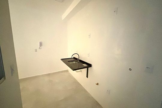 Cozinha de apartamento à venda com 1 quarto, 30m² em Cidade Antônio Estêvão de Carvalho, São Paulo