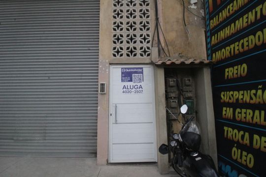 Fachada de apartamento para alugar com 1 quarto, 40m² em Centro, Nilópolis