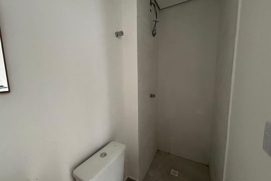 Banheiro de apartamento para alugar com 1 quarto, 30m² em Cidade Antônio Estêvão de Carvalho, São Paulo