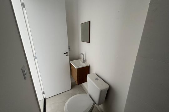 Banheiro de apartamento para alugar com 1 quarto, 30m² em Cidade Antônio Estêvão de Carvalho, São Paulo