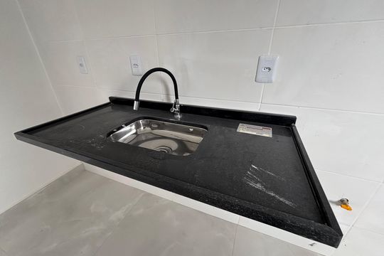 Cozinha de apartamento para alugar com 1 quarto, 30m² em Cidade Antônio Estêvão de Carvalho, São Paulo