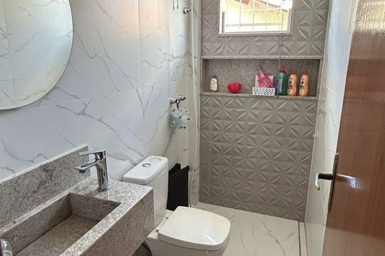 Banheiro da Suíte 1 de casa à venda com 2 quartos, 100m² em Camargos, Belo Horizonte