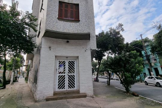 Fachada de kitnet/studio para alugar com 0 quarto, 20m² em Campos Elíseos, São Paulo