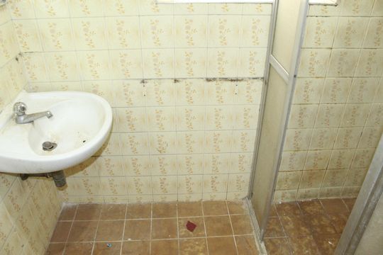 Banheiro de kitnet/studio para alugar com 0 quarto, 20m² em Campos Elíseos, São Paulo