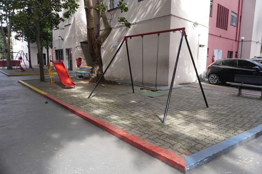Apartamento à venda com 2 quartos, 49m² em Vila Carmosina, São Paulo