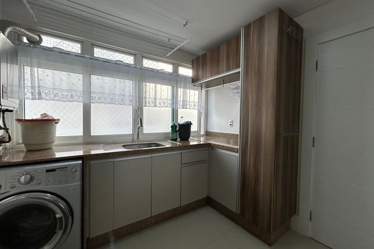 Área de Serviço de apartamento para alugar com 3 quartos, 160m² em Centro, Florianópolis