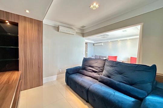 Sala 2 de apartamento para alugar com 3 quartos, 160m² em Centro, Florianópolis