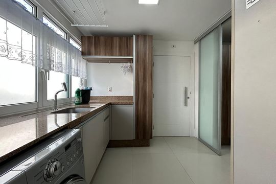 Área de Serviço de apartamento para alugar com 3 quartos, 160m² em Centro, Florianópolis