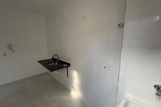 Cozinha  de apartamento para alugar com 1 quarto, 30m² em Cidade Antônio Estêvão de Carvalho, São Paulo