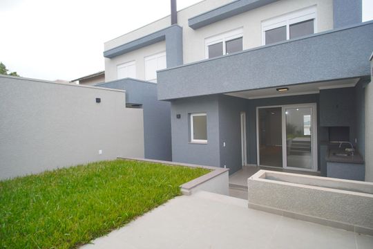Quintal de casa à venda com 3 quartos, 157m² em Feitoria, São Leopoldo