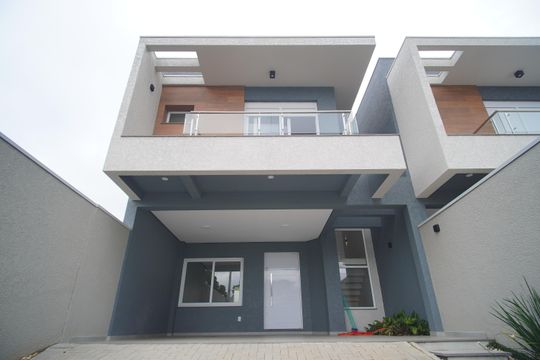 Fachada de casa à venda com 3 quartos, 157m² em Feitoria, São Leopoldo