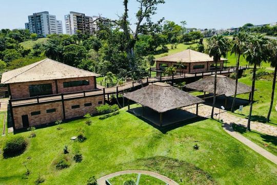 Casa de Condomínio para alugar com 3 quartos, 220m² em Swiss Park, Campinas