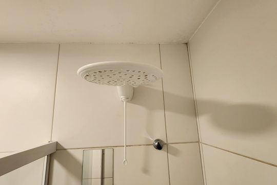 Banheiro  de kitnet/studio para alugar com 1 quarto, 40m² em Barra, Salvador