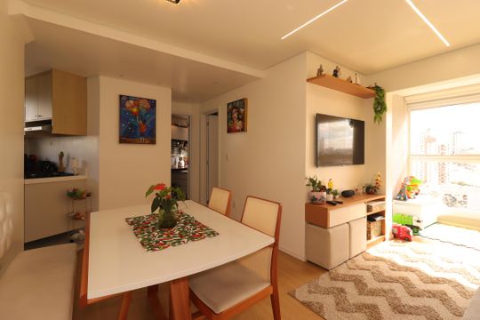 Apartamento à venda com 2 quartos, 54m² em Vila Scarpelli, Santo André