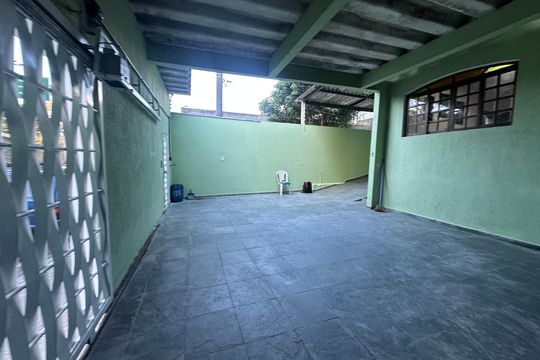 Garagem de casa para alugar com 5 quartos, 400m² em Jardim Paraiso, Barueri