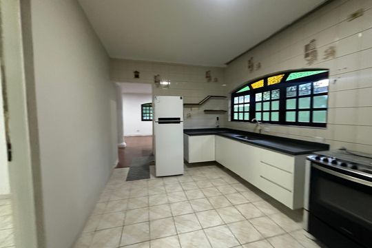Cozinha de casa para alugar com 5 quartos, 400m² em Jardim Paraiso, Barueri