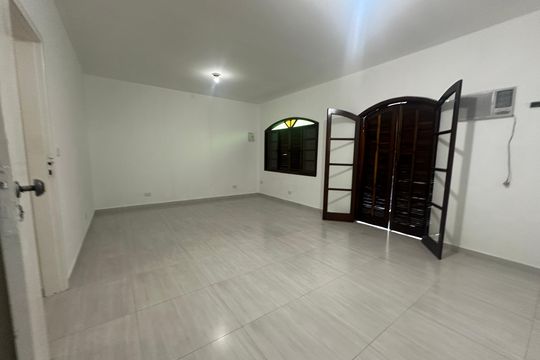 Suíte 1 de casa para alugar com 5 quartos, 400m² em Jardim Paraiso, Barueri