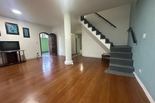 Sala de casa para alugar com 5 quartos, 400m² em Jardim Paraiso, Barueri