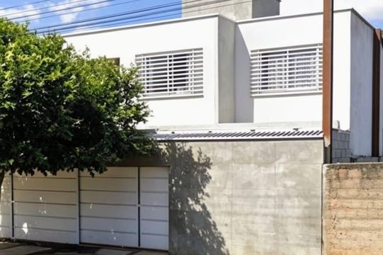 Casa para alugar com 4 quartos, 184m² em Papillon Park, Aparecida de Goiânia
