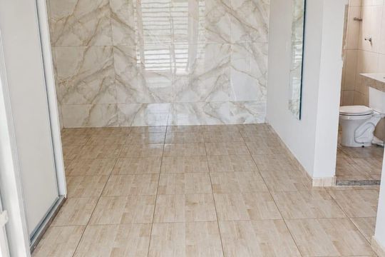 Sala de casa para alugar com 4 quartos, 184m² em Papillon Park, Aparecida de Goiânia