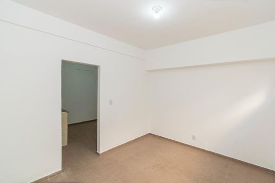 Quarto de casa para alugar com 1 quarto, 35m² em Vicente de Carvalho, Rio de Janeiro