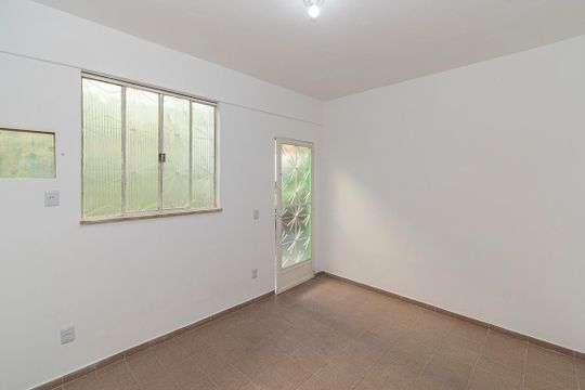 Casa para alugar com 1 quarto, 35m² em Vicente de Carvalho, Rio de Janeiro