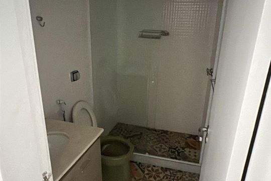 Banheiro de apartamento para alugar com 3 quartos, 80m² em Botafogo, Rio de Janeiro