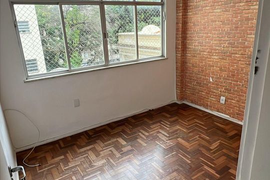 Quarto de apartamento para alugar com 3 quartos, 80m² em Botafogo, Rio de Janeiro
