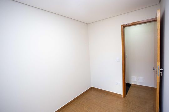 Quarto Suite 1 de casa de condomínio à venda com 2 quartos, 60m² em Parque Sete de Setembro, Diadema