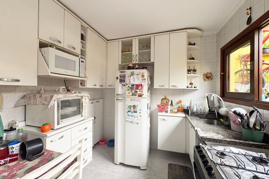 Cozinha de casa de condomínio à venda com 2 quartos, 100m² em Jardim Regina, São Paulo