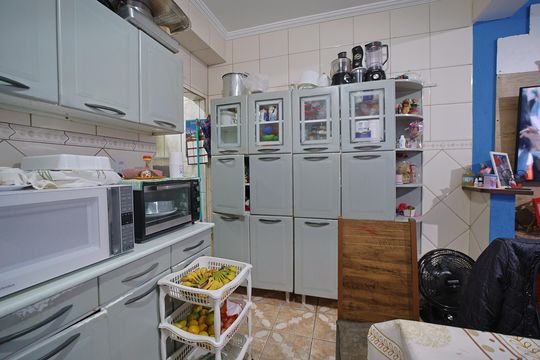 Cozinha de casa para alugar com 1 quarto, 72m² em Jardim Jaú (zona Leste), São Paulo