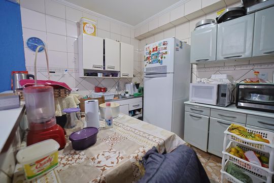 Cozinha de casa para alugar com 1 quarto, 72m² em Jardim Jaú (zona Leste), São Paulo