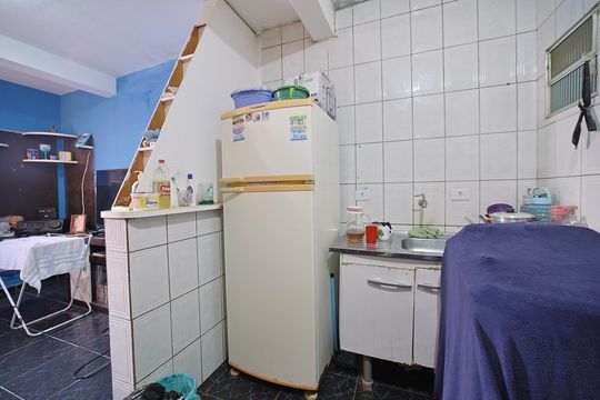 Cozinha de casa para alugar com 1 quarto, 72m² em Jardim Jaú (zona Leste), São Paulo