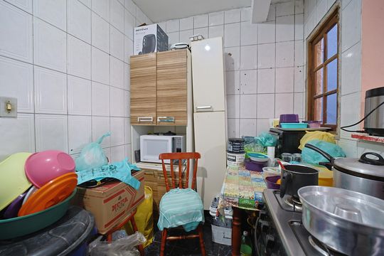 Cozinha de casa para alugar com 1 quarto, 72m² em Jardim Jaú (zona Leste), São Paulo
