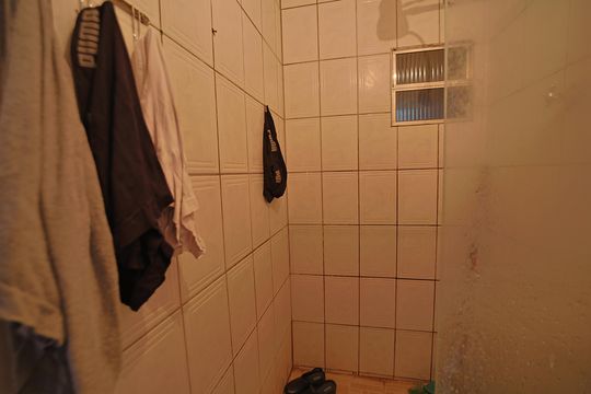 Banheiro de casa para alugar com 1 quarto, 72m² em Jardim Jaú (zona Leste), São Paulo