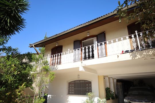 Fachada  de casa à venda com 5 quartos, 600m² em Chácara Meyer, São Paulo