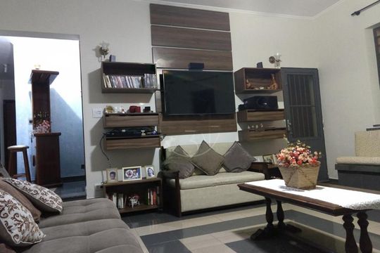 Casa à venda com 4 quartos, 293m² em Jardim Quarto Centenário, Campinas