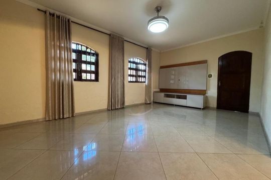 Casa à venda com 3 quartos, 167m² em Parque Jambeiro, Campinas