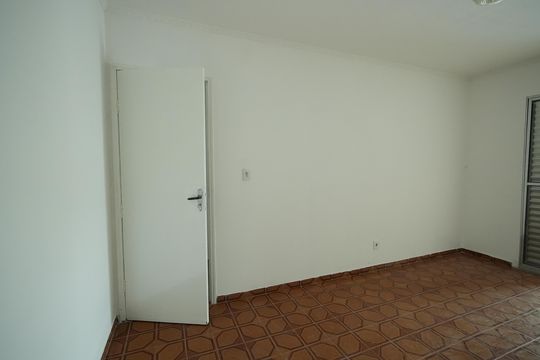 Quarto 2 de casa para alugar com 3 quartos, 299m² em Vila Palmares, Santo André