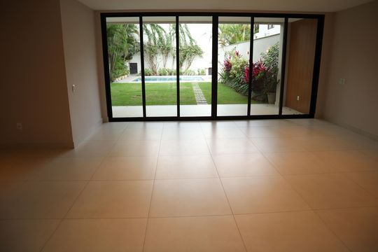 sala de casa de condomínio para alugar com 4 quartos, 271m² em Barra da Tijuca, Rio de Janeiro