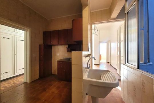 Área de serviço de apartamento para alugar com 2 quartos, 120m² em Floresta, Porto Alegre