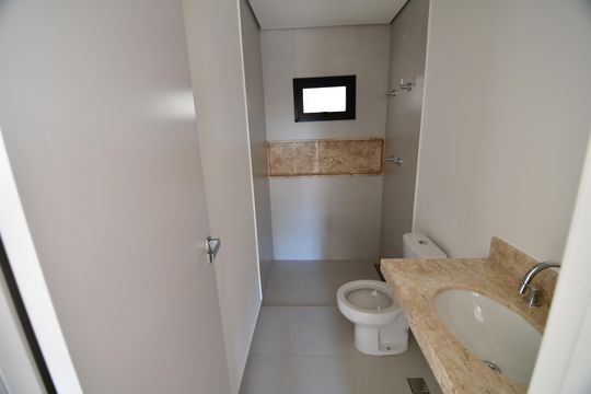 Banheiro Social de apartamento à venda com 3 quartos, 91m² em Bairro das Palmeiras, Campinas