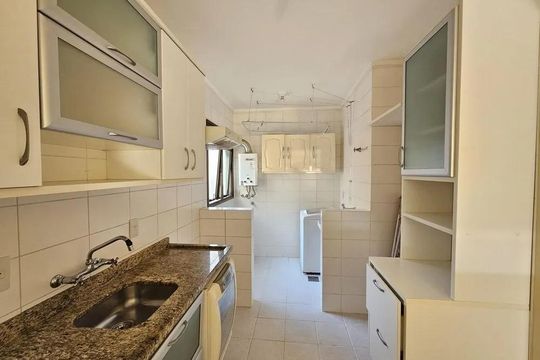 Cozinha de apartamento para alugar com 2 quartos, 65m² em Centro Histórico, Porto Alegre
