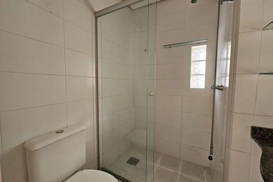 Banheiro de apartamento para alugar com 2 quartos, 65m² em Centro Histórico, Porto Alegre