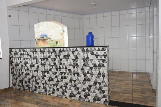 Cozinha de casa para alugar com 2 quartos, 120m² em Parque Industrial, Embu das Artes