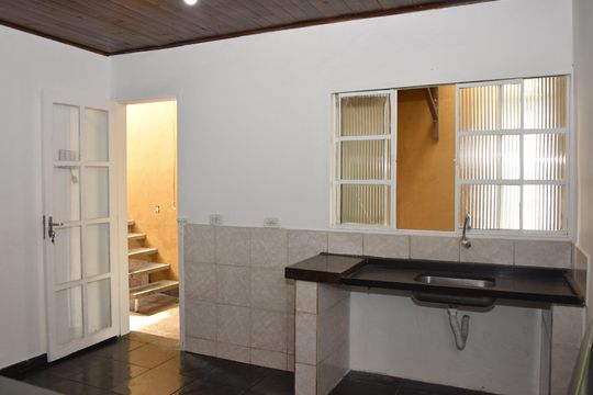 Cozinha de casa para alugar com 1 quarto, 50m² em Parque Industrial, Embu das Artes