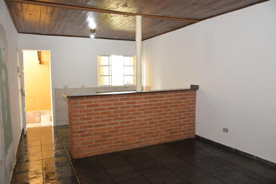 Sala de casa para alugar com 1 quarto, 50m² em Parque Industrial, Embu das Artes