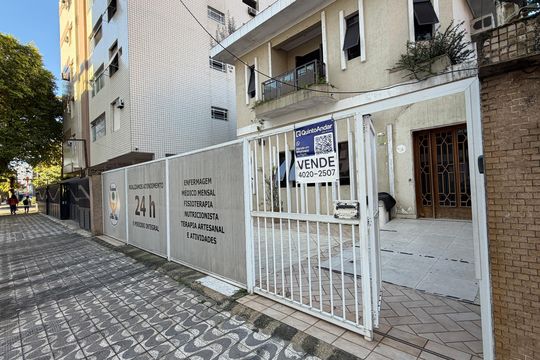 Fachada de casa para alugar com 5 quartos, 270m² em Ponta da Praia, Santos