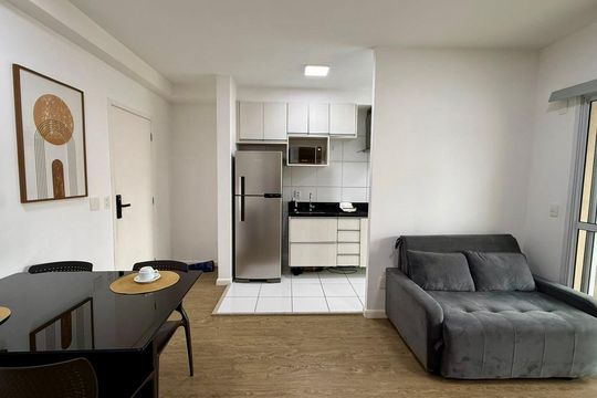 Sala/cozinha de apartamento para alugar com 1 quarto, 42m² em Bosque, Campinas