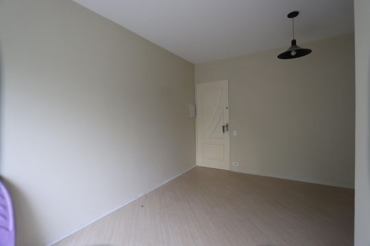 Sala de apartamento à venda com 2 quartos, 49m² em Quinta da Paineira, São Paulo